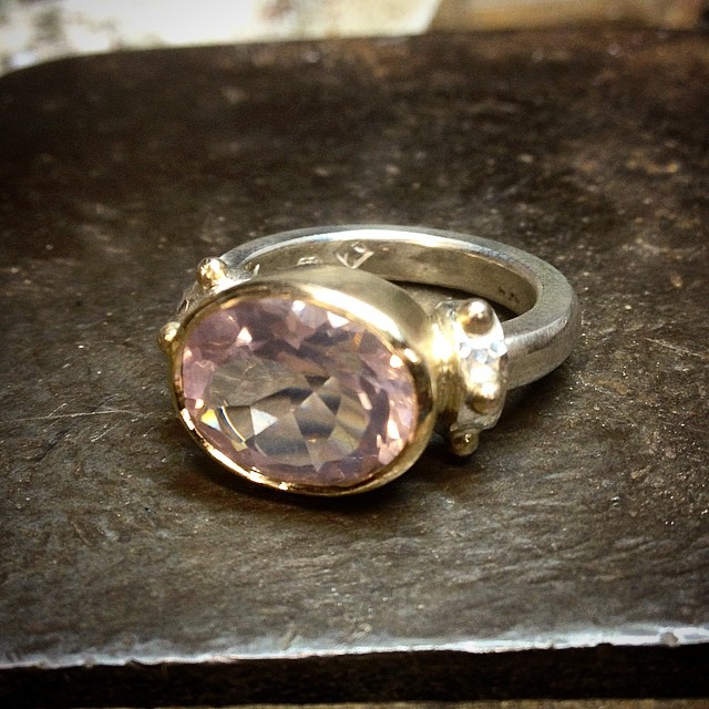 The rose quartz is set!! The ring evolved along the way now finished and ready for exhibition:)