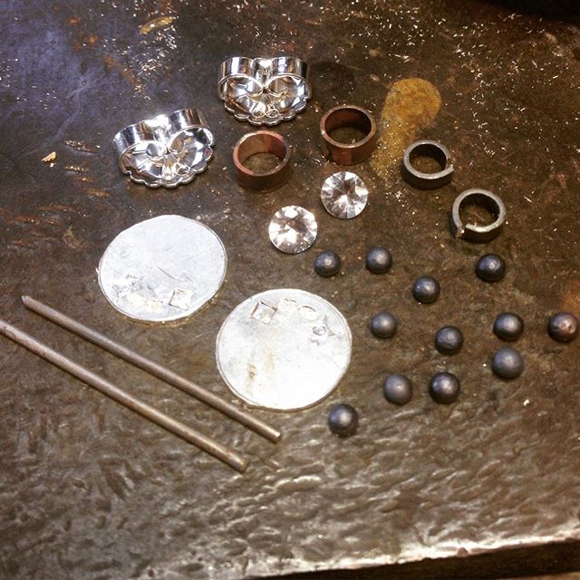 So many bits go into one pair of stud earrings!! Very time consuming!