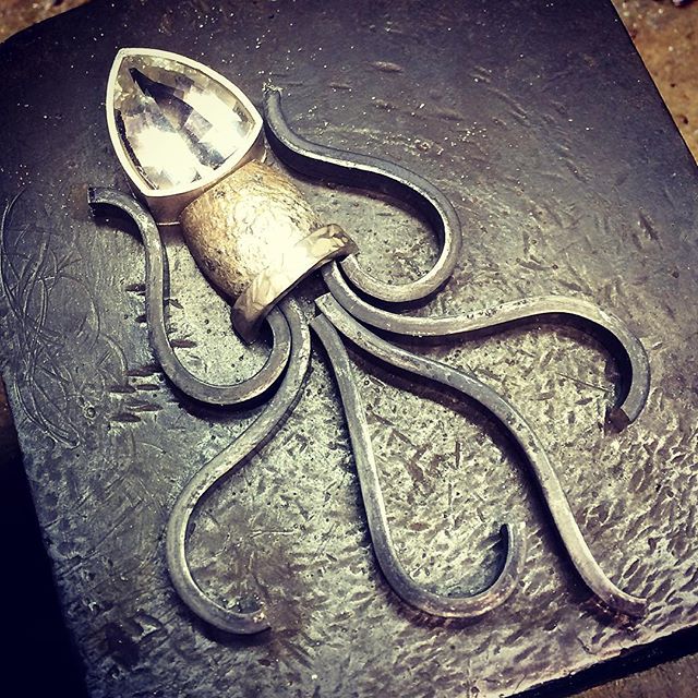 A sneak peek at my new Squid! Getting ready for EDGE2 exhibition which is part of MOFO here in Tasmania. A few tentacles, eyes and bits of gold short of being finished........stay tuned