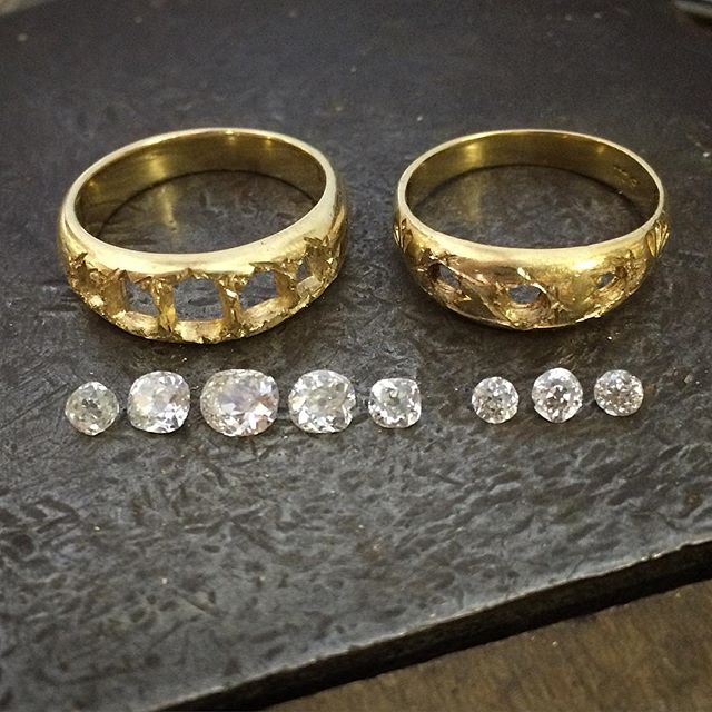 This week I have had the pleasure of starting a remodel for my client wanting to reincarnate some family heirloom jewellery into something she can enjoy wearing today. Its at least the third design for these beautiful old cut diamonds. It's very exciting to unearth them from their old settings and admire their original shapes. Each cut is unique unlike the majority of diamonds cut these days. The new piece will be recycled out of the old gold keeping its sentimental value.