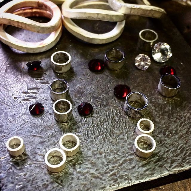 Working with some premium Australian gems today! All from Darren @dazlyngems and