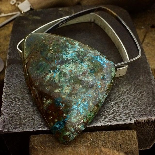 This amazing stone is Australian Chrysocolla in Chalcedony and Jasper from the Katie Mine in NW Queensland. I bought this rough and this is the shape I cut from it using the most of the piece that I could. It's pretty big! Pendant in the making! #@laurenharrisjewellery