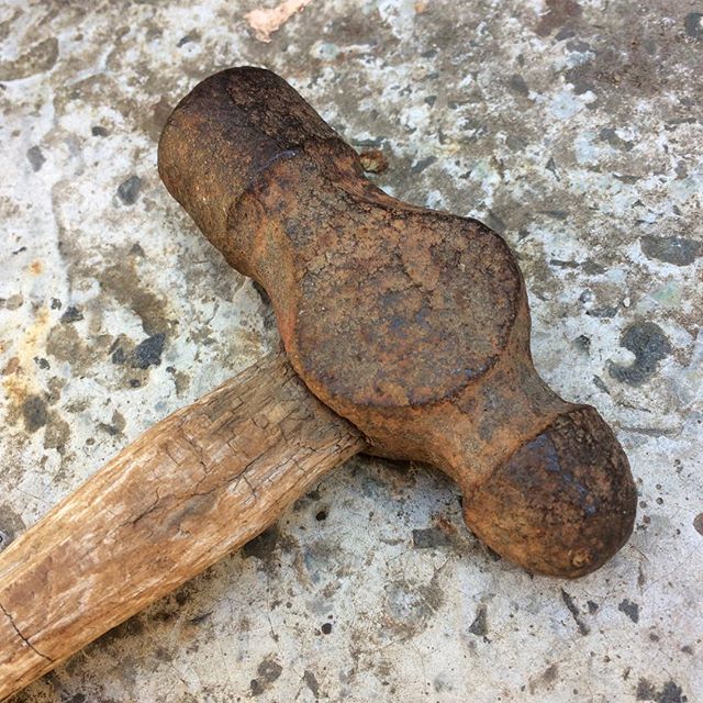 Picked up this beautiful old hammer on the way home from camping yesterday. I chose this one for it's rustic pitted surface. Hoping to get some cool hammered textures on precious metals.