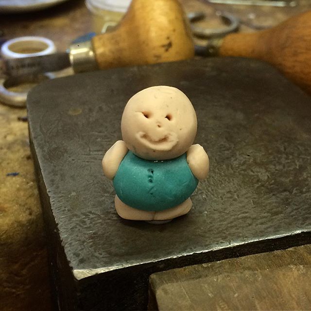 This is Bob He's in the workshop for some day surgery. He's going to be ok, we all loose our head some times! Work had been pretty intense at the moment so it was lovely to take a little break to help out this little guy for my daughters friend