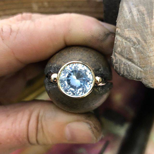 Just finished setting this beautiful natural pale blue Queensland Topaz. A lot of it’s weight is in its high crown (see last shot) so I was able to make this a lower profile setting. The cut is amazing!! Another stunner from my mate Darren @dazlyngems ! A purchase I made at last years Hobart Gem and Mineral Show