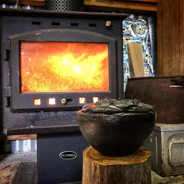 Warming up the bowl of green tree resin pitch for a bit of Repousse and Chasing action this afternoon.