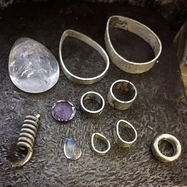 One pendant = lots of parts! And update on today's earlier post