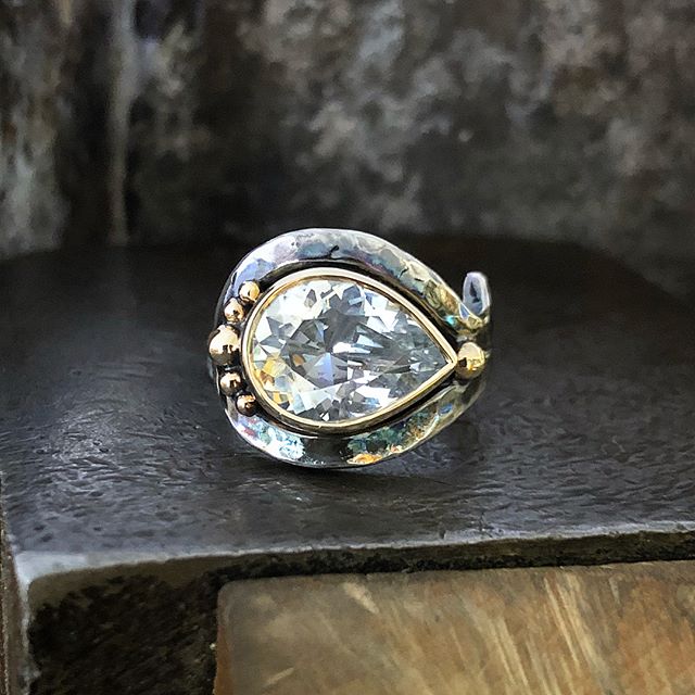 Another pretty special one on its way to @theempressandwolf in Daylesford! Killiecrankie, yellow gold and blackened heavily textured silver. You’ll definitely see some variations of this design coming out in future creations! Had fun with this! This topaz gets a blue tinge but is predominantly white with a few pretty natural inclusions. A very comfortable ring size P.